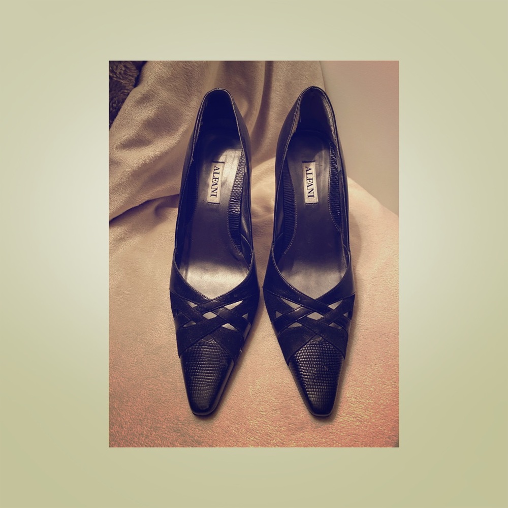 Alfani black stiletto heels. 3” heel.